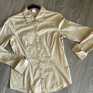 Classic women’s button down shirt | medium | western wear | horse show shirt